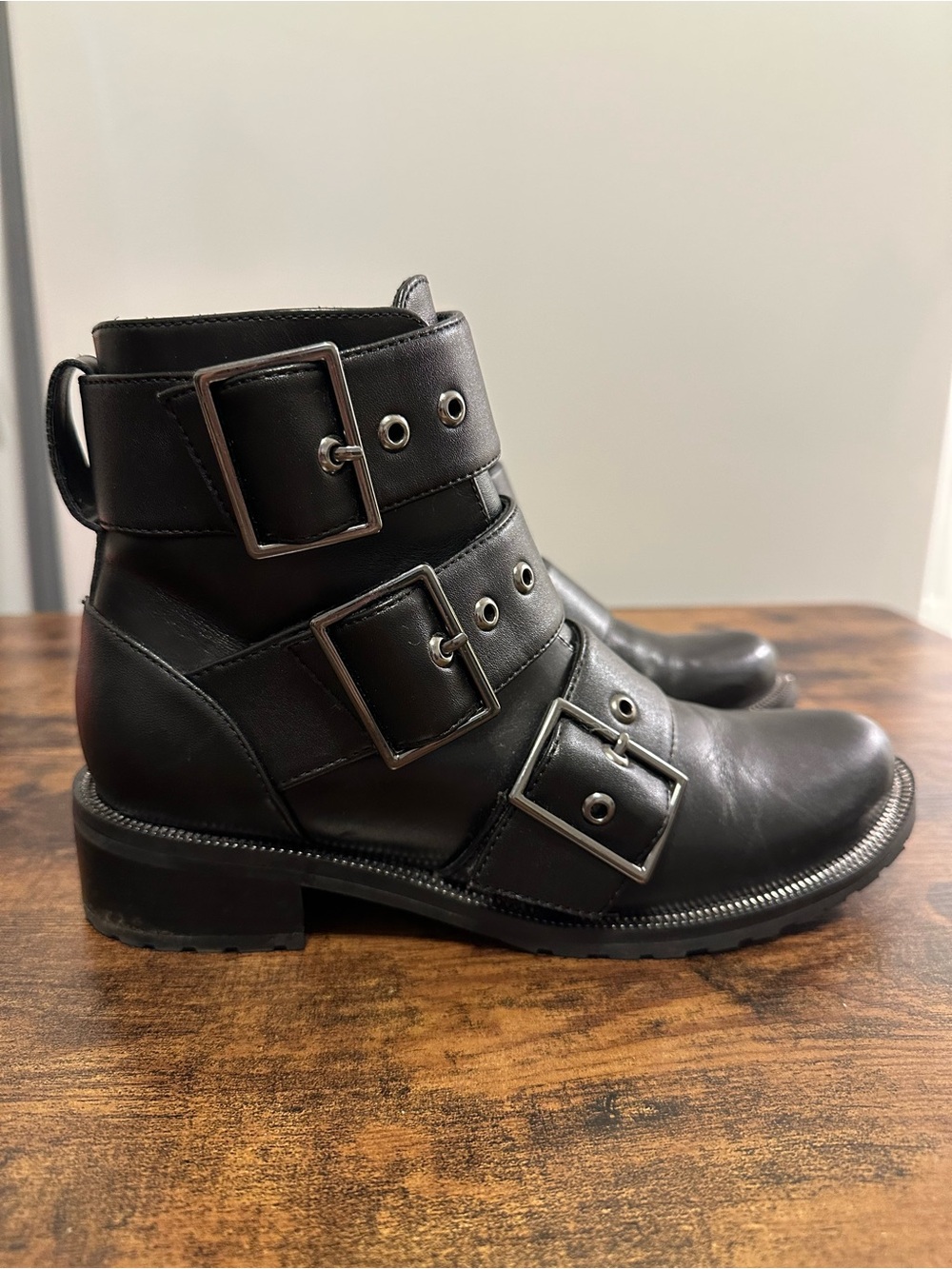 Blondo Camilla Waterproof Buckle Strap Side Zip Moto Boots Black Size 6.5 Medium